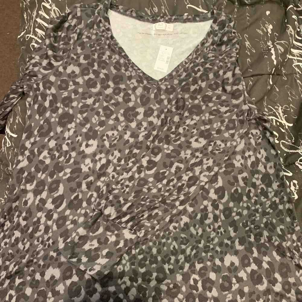 Stretchy blouse - Picture 2 of 5